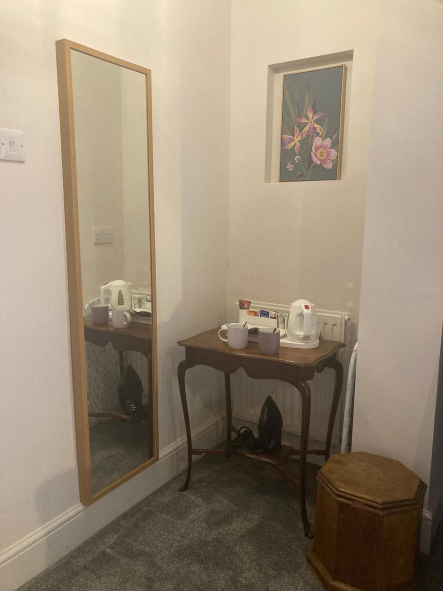 Crick Cottage Rooms 外观 照片